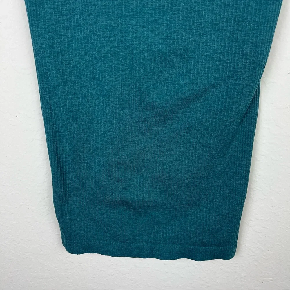 Lululemon Ribbed Racerback Tank Top Size 6